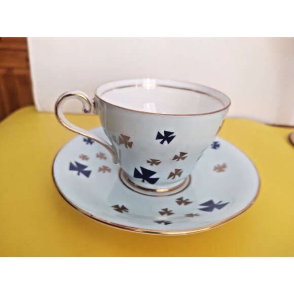 Vintage Aynsley Girl Guides Teacup and Saucer Blue and Gold Made in England - Picture 4 of 12